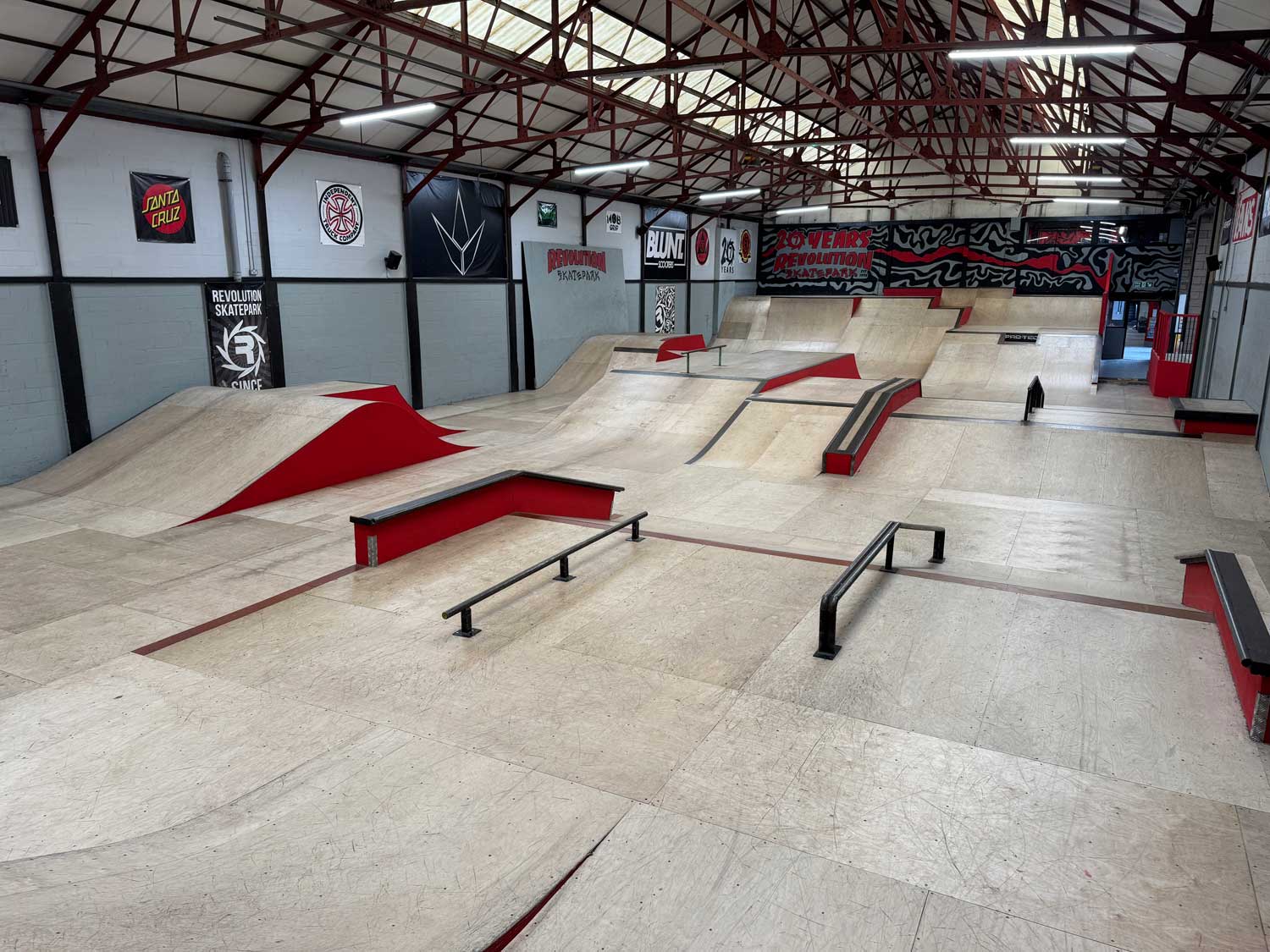 Street / Jump Room - Room 2